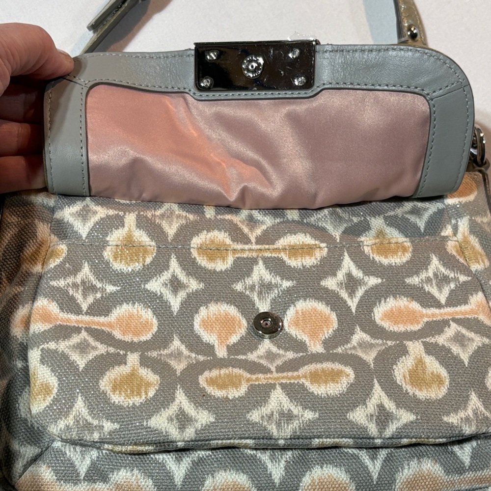 Coach Kristin IKAT Hobo Handbag Purse Grey Shimmer EUC - Picture 7 of 14